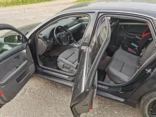 Audi A4 2.0 benzina automata 2004 - 8