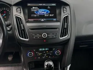 Ford Focus 1.5 TDCi Titanium - 19