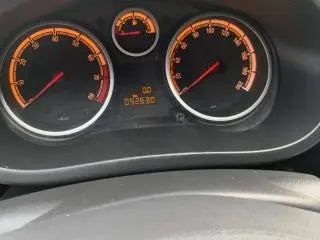 Vând opel corsa