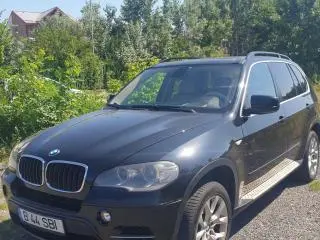 Vand BMW X5 stare buna, acte la zi.