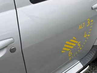 Dacia Duster 1.5 dCi 4x2 Laureate - 18