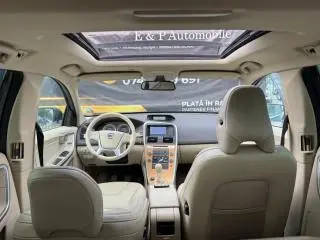Volvo XC 60 2.4D DRIVe Momentum - 8
