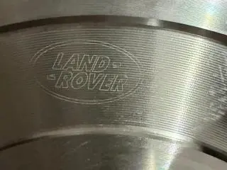 Butuci roti 4 buc plus piulite Land Rover noi