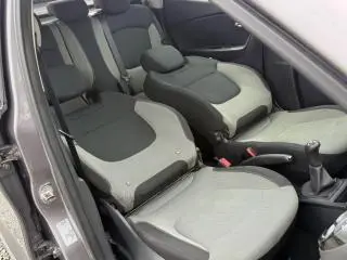 Renault Captur TCe 100 Zen - 19