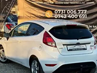 Ford Fiesta 1.6 TDCi DPF Titanium - 11
