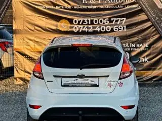 Ford Fiesta 1.6 TDCi DPF Titanium - 12