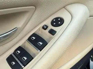 BMW Seria 5 520i Aut. Modern Line - 16