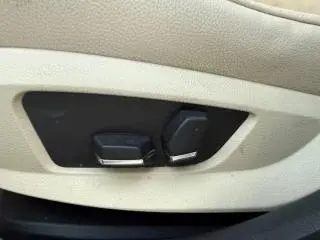 BMW Seria 5 520i Aut. Modern Line - 17