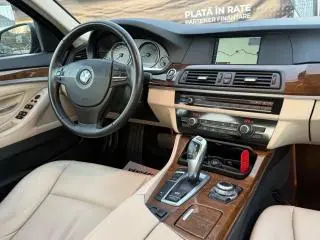 BMW Seria 5 520i Aut. Modern Line - 20