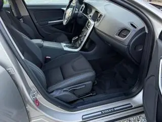 Volvo S60 D2 Start-Stop Momentum - 12
