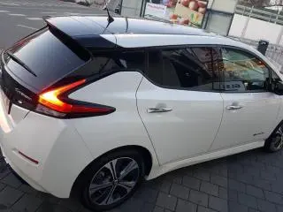 VAND Nissan Leaf Tekna Special in garantie,full opt.,biton alb perlat cu negru