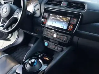 VAND Nissan Leaf Tekna Special in garantie,full opt.,biton alb perlat cu negru - 7