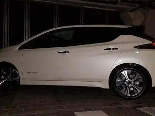 VAND Nissan Leaf Tekna Special in garantie,full opt.,biton alb perlat cu negru - 11