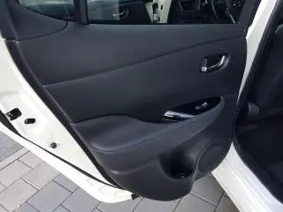 VAND Nissan Leaf Tekna Special in garantie,full opt.,biton alb perlat cu negru - 24