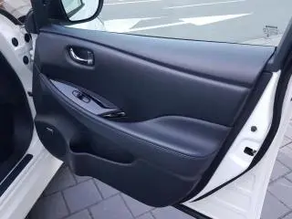VAND Nissan Leaf Tekna Special in garantie,full opt.,biton alb perlat cu negru - 26