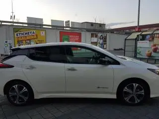 VAND Nissan Leaf Tekna Special in garantie,full opt.,biton alb perlat cu negru - 27