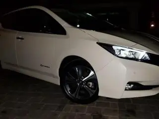 VAND Nissan Leaf Tekna Special in garantie,full opt.,biton alb perlat cu negru - 29