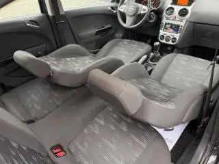 Opel Corsa 1.3 CDTI DPF Cosmo - 20