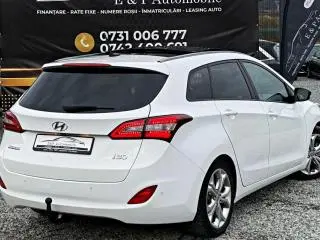 Hyundai i30 1.6 CRDI Comfort+ - 12