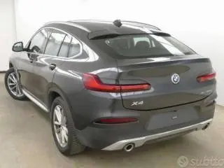 Vând bmw x4 2021 27000 km mild hibrid-diesel