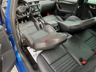 Skoda Octavia Combi 2.0 TDI (Green tec) RS - 19