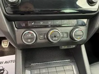 Skoda Octavia Combi 2.0 TDI (Green tec) RS - 21