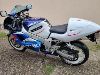 SUZUKI GSXR 600 ! ca NOU - 6
