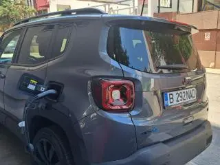 Jeep Renegade Plug-In Hybrid, 240CP, 4x4, Led, pachet iarna