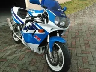 PIESE suzuki gsxr 750 / ulei / lichid