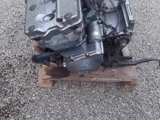 MOTOR suzuki gsx 600 F