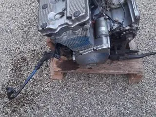 MOTOR suzuki gsx 600 F - 8