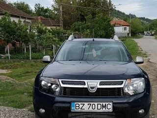 Dacia Duster ,detalii la telefon