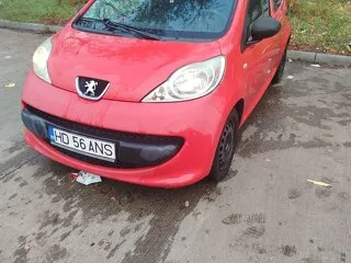 Vând Peugeot 107 - 8