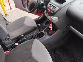 Vând Peugeot 107 - 13