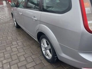 De vanzare ford focus 16tdci 2009,221000km.