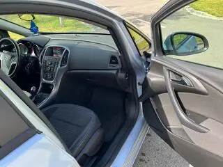 Opel Astra J Sedan, 1,4 l, Turbo, Benzina Ecotec , an 2017 - 8