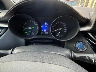 Vând Toyota C-HR Hybrid - 7