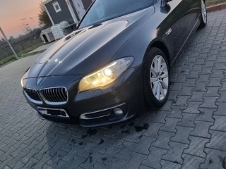 BMW Seria 5 520d Aut. Luxury Line