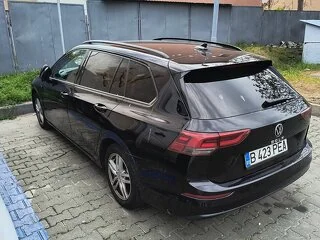 Volkswagen Golf 8 - 8