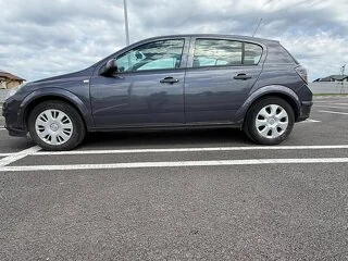 Propietar vand  auto OPEL ASTRA H 1.4