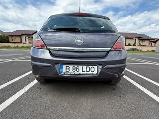 Propietar vand  auto OPEL ASTRA H 1.4