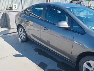Opel Astra J