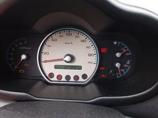 Vând Hyundai I 10 2008 - 8