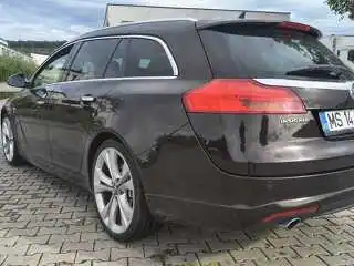 Opel Insignia Sports Tourer OPC Biturbo 195 cp
