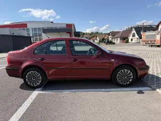 Vand vw bora 1.9 tdi 90 cp 2005