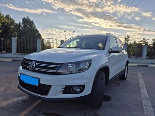 VW Tiguan model 2012
