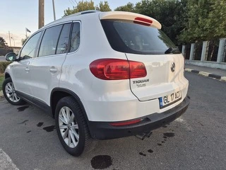 VW Tiguan model 2012