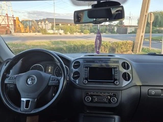 VW Tiguan model 2012 - 6