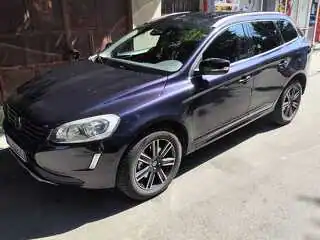 Volvo XC60 - an 2017 - 8