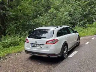 Peugeot 508 RXH Hybrid-4x4-2016